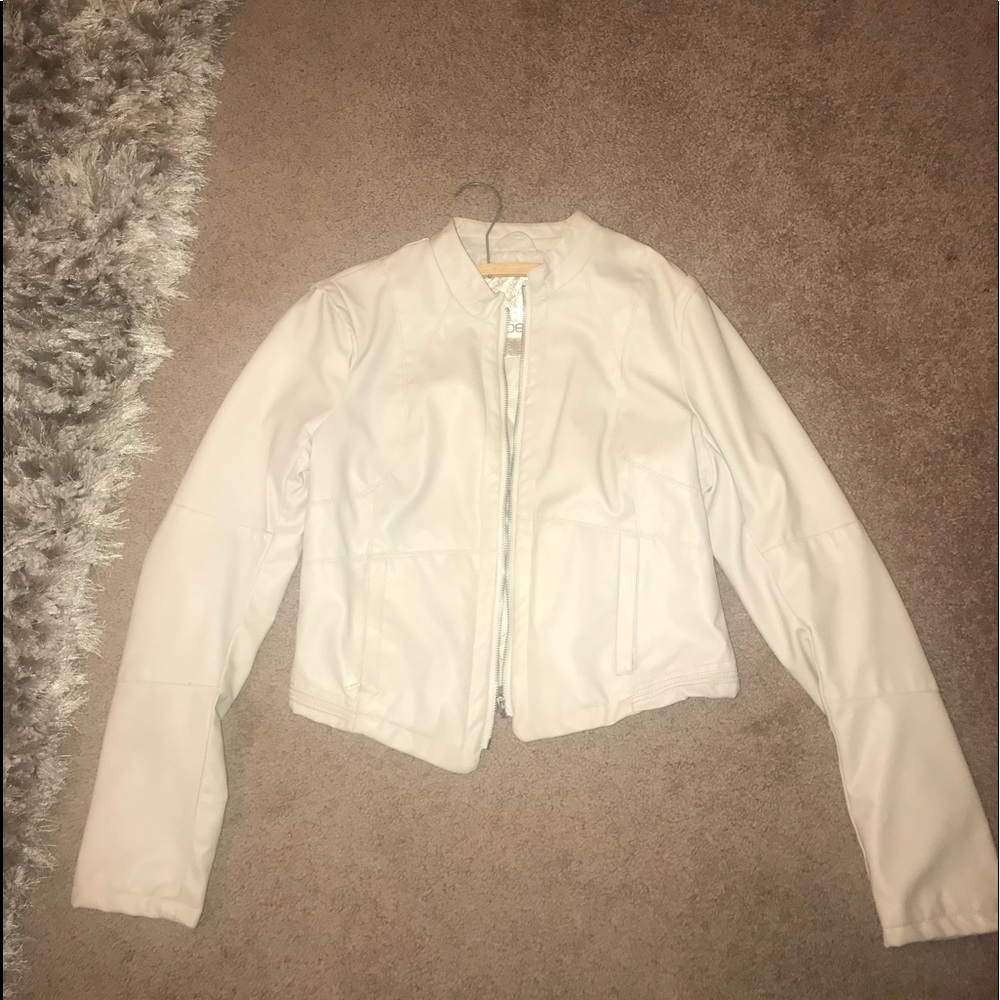 Cream jacket - Picture 2 of 4